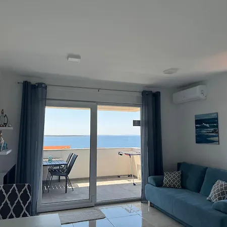 Apartment „blue“ *